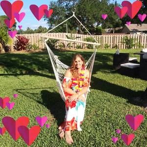 Meet your Posher, Aisha